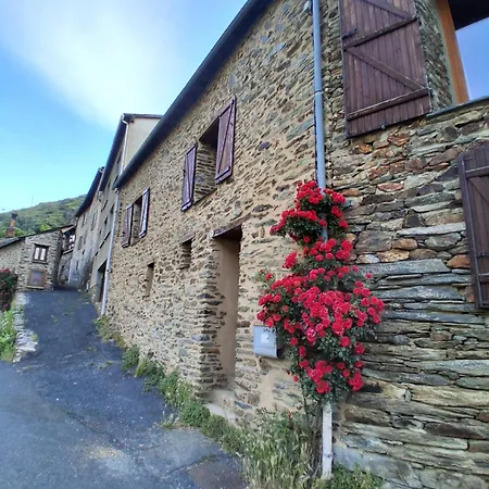 Randonnees Et Sejour Nature Dans Les Pyrenees *