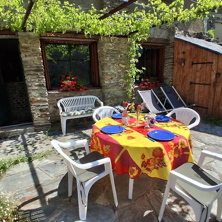 Randonnees Et Sejour Nature Dans Les Pyrenees Nohèdes