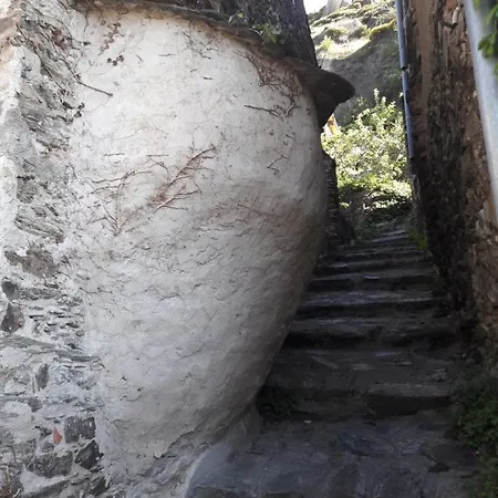 Randonnees Et Sejour Nature Dans Les Pyrenees Nohèdes